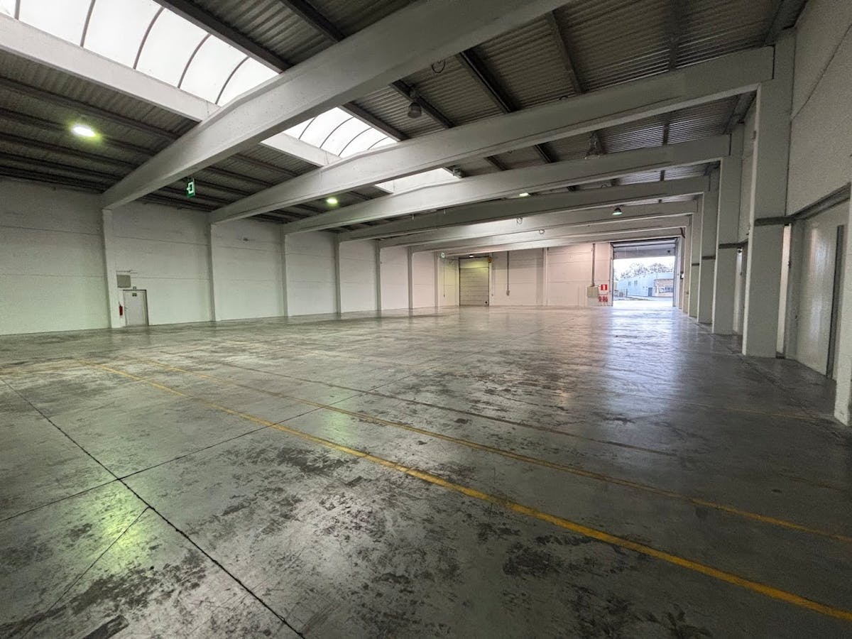  Entrepôt à louer d'environ 1 260 m² à Kuurne - photo 4