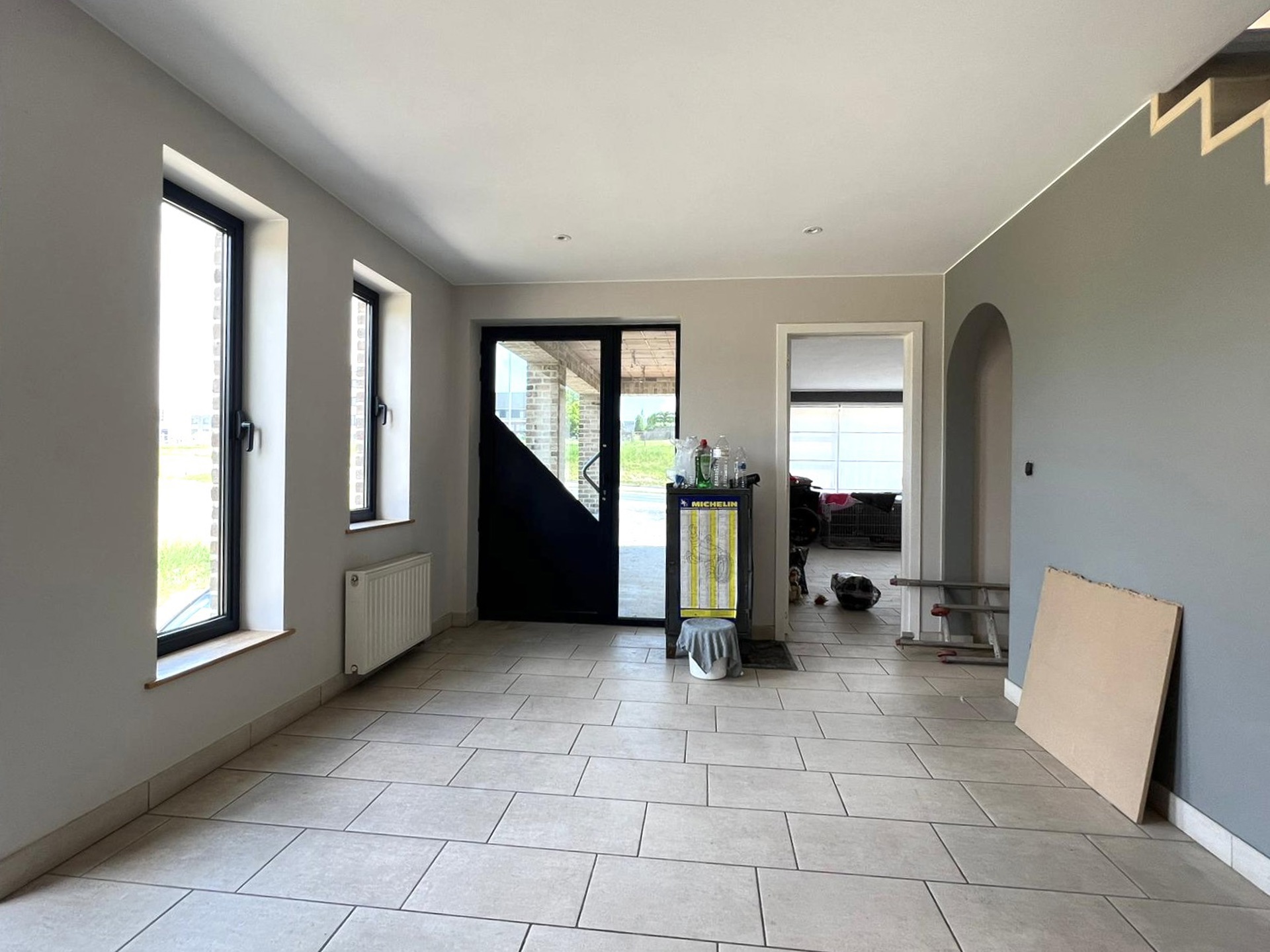 SOLIDE WONING met PRACHTIG ZICHT achteraan en VEEL POTENTIEEL!!! - foto 3