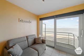 De studio is gelegen op de zeedijk, vlakbij de Grote Markt en de jachthaven, en geniet van een prachtig frontaal zeezicht. De studio is gelegen op...