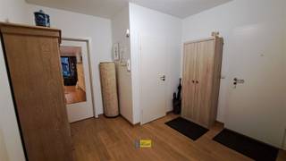 In een autoluwe woonwijk nabij centrum bieden wij u dit uiterst verzorgd, ruim gelijkvloers appartement met 2 slaapkamers in een kleine...