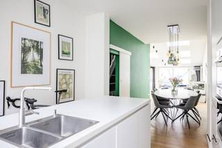 Deze volledig gerenoveerde gezinswoning is rustig gelegen in het centrum van Leuven en werd in 2019–2020 grondig en toekomstgericht vernieuwd...