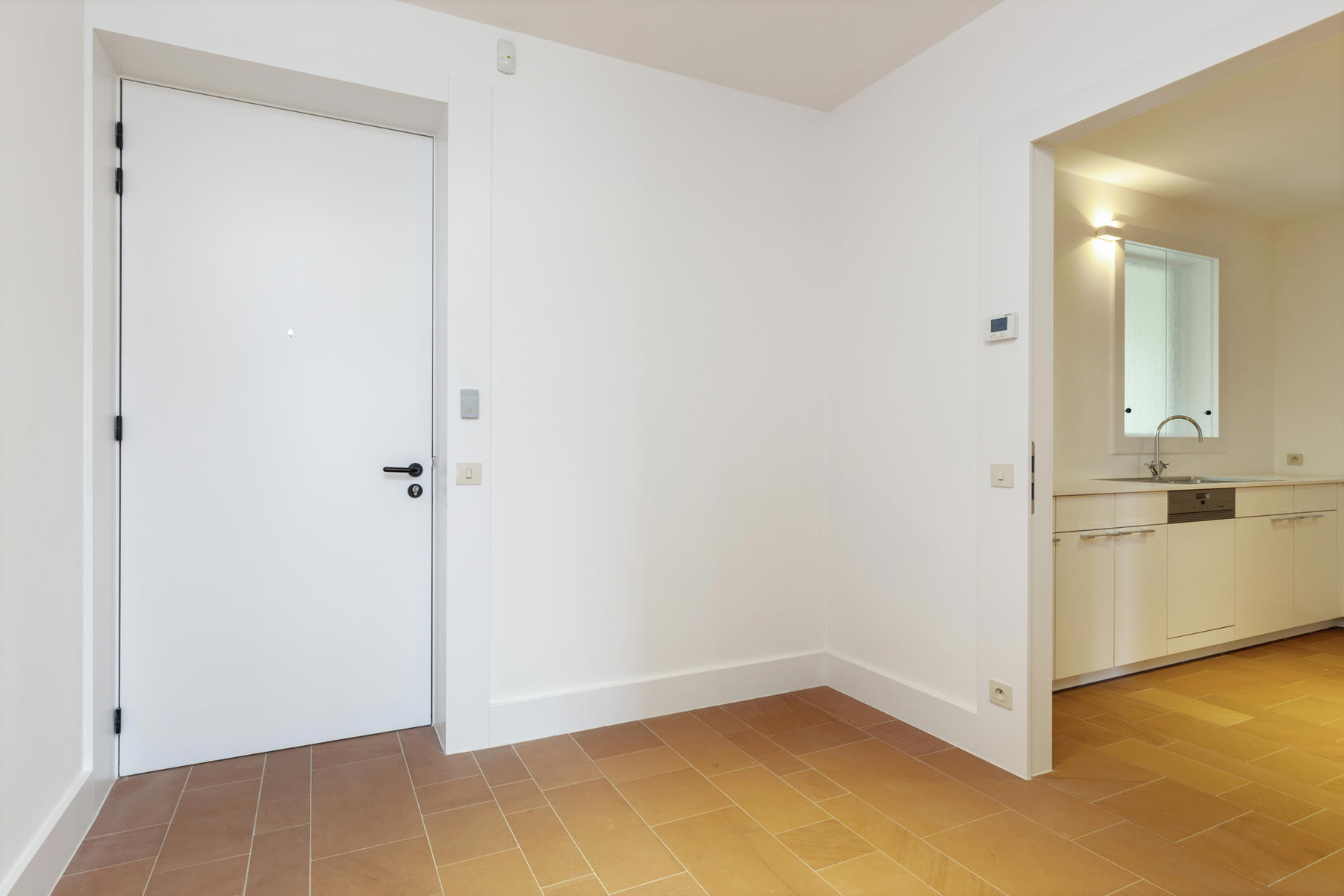 Ruime assistentiewoning met twee slaapkamers op topligging - foto 3