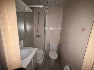 Charmante studio in rustige residentie te Bredene, vlak bij De Haan.Op een rustige ligging in Bredene, op de grens met De Haan, bevindt zich deze...