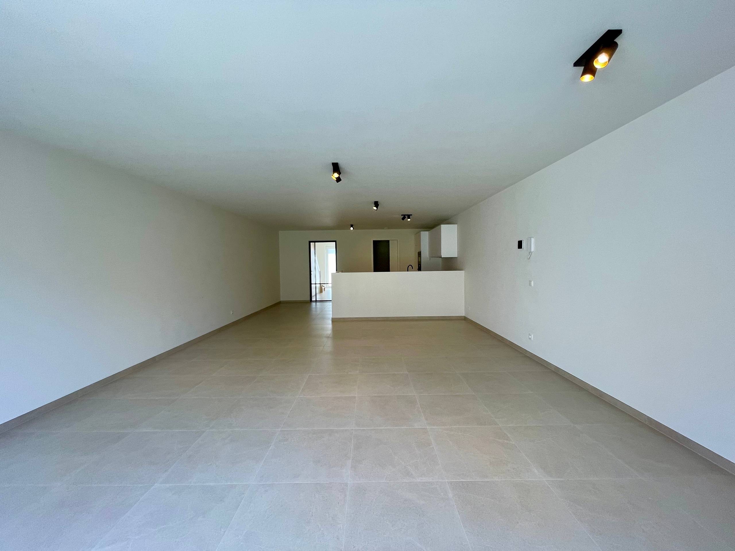 Ruime, energiezuinige nieuwbouwwwoning met 4 slaapkamers - foto 4