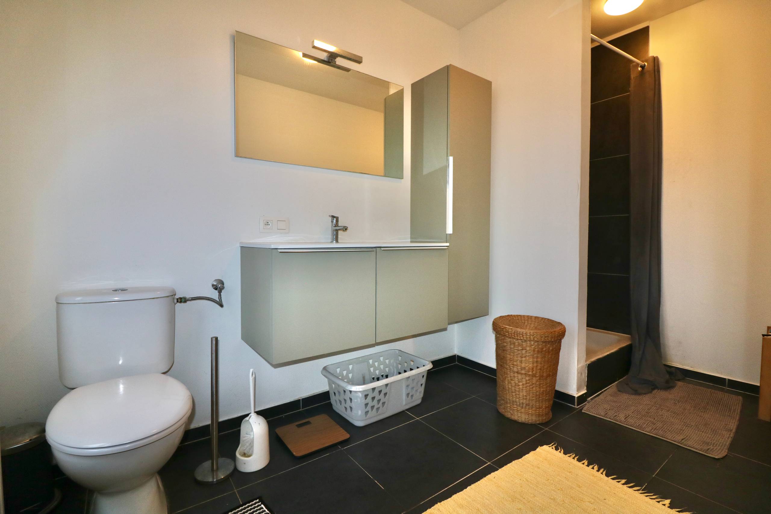 Duplex appartement met 2 slaapkamers, terras en garage voor 845 EUR/mnd - foto 5