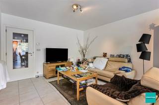 Schitterend modern appartement met 2 slaapkamers.Het appartement heeft een eigentijdse/moderne uitstraling en is instapklaar .Deze...