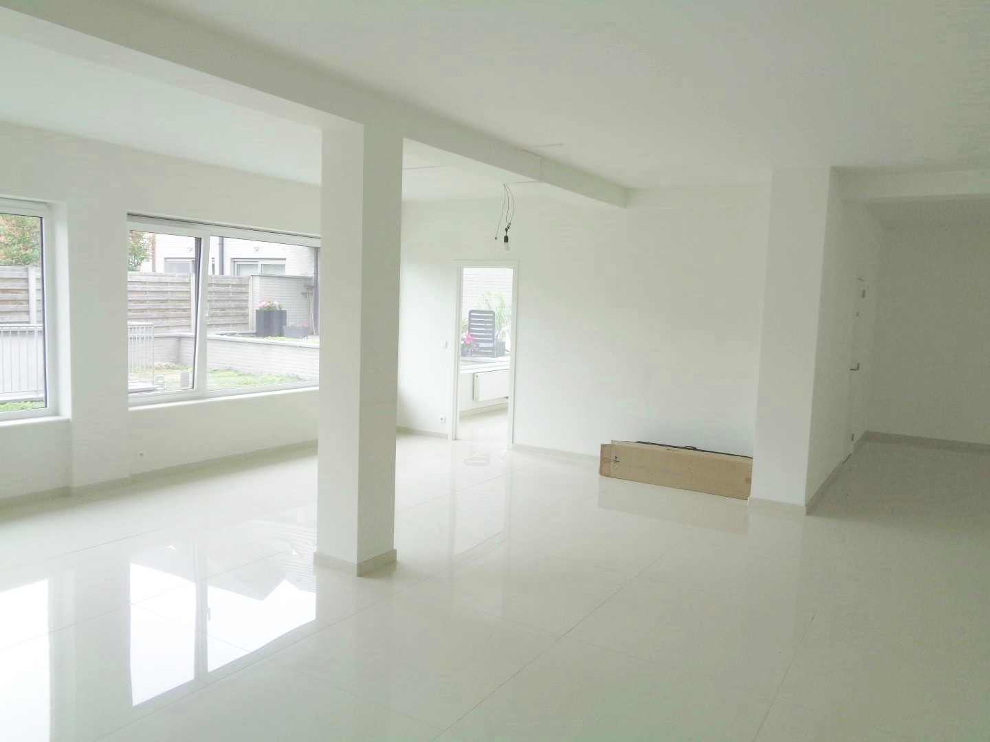 RECENT COMMERCIEEL GELIJKVLOERS OF KANTOOR - foto 5