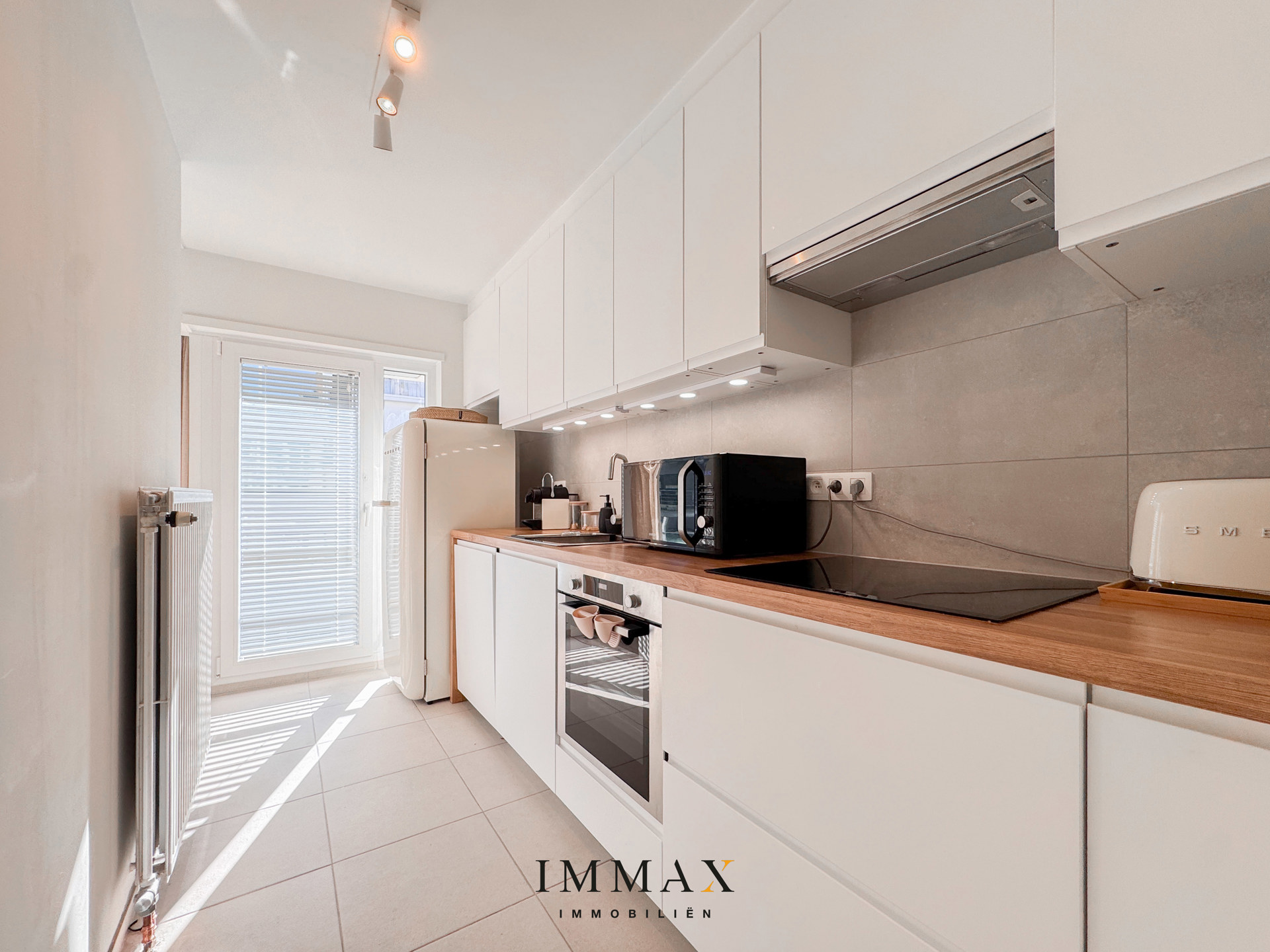 Ruim en vernieuwd 2-SLK appartement gelegen nabij de Lippenslaan en het strand - foto 4