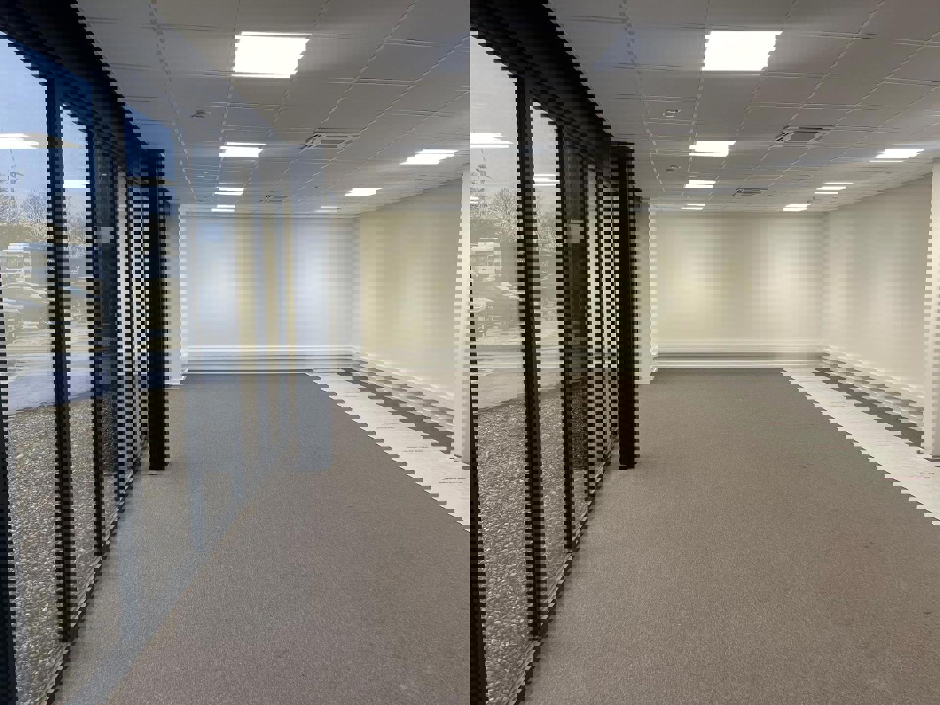 Magazijn met modern kantoor Haven Antwerpen - foto 4