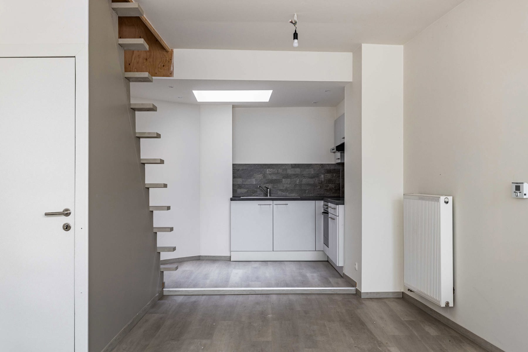recente gerenoveerde woning met 2 slaapkamers.  - foto 3