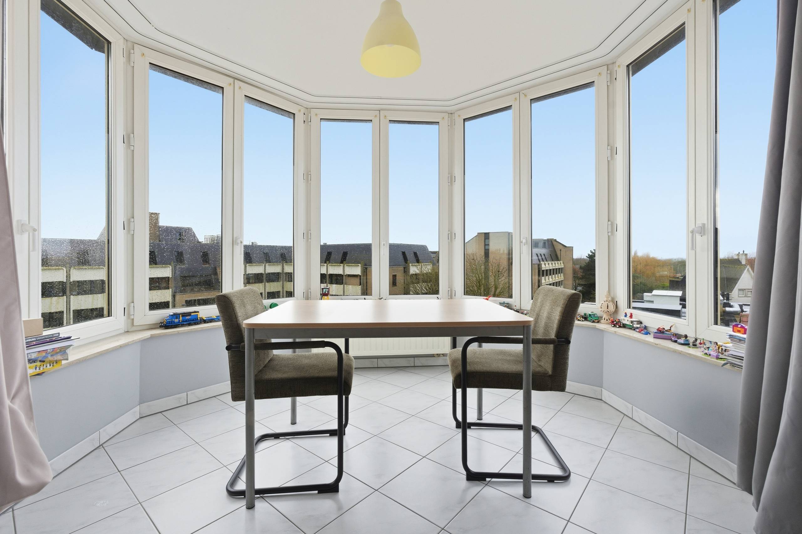 Appartement met 2 slaapkamers in Veurne - foto 4