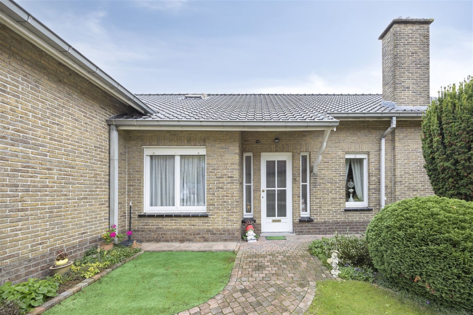 Mooi gelegen bungalow met 3 slaapkamers - foto 3