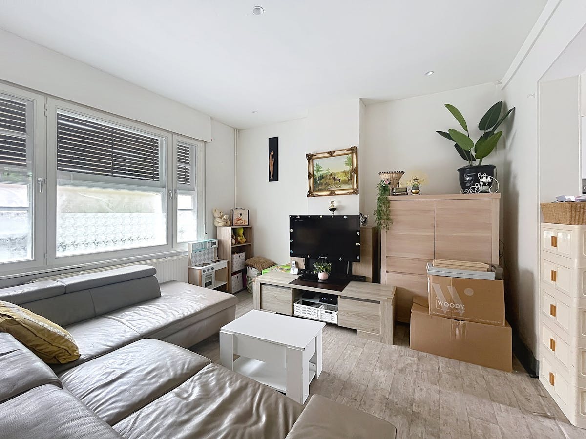 Charmante herenwoning met 3 slaapkamers en ruime tuin te huur - foto 2