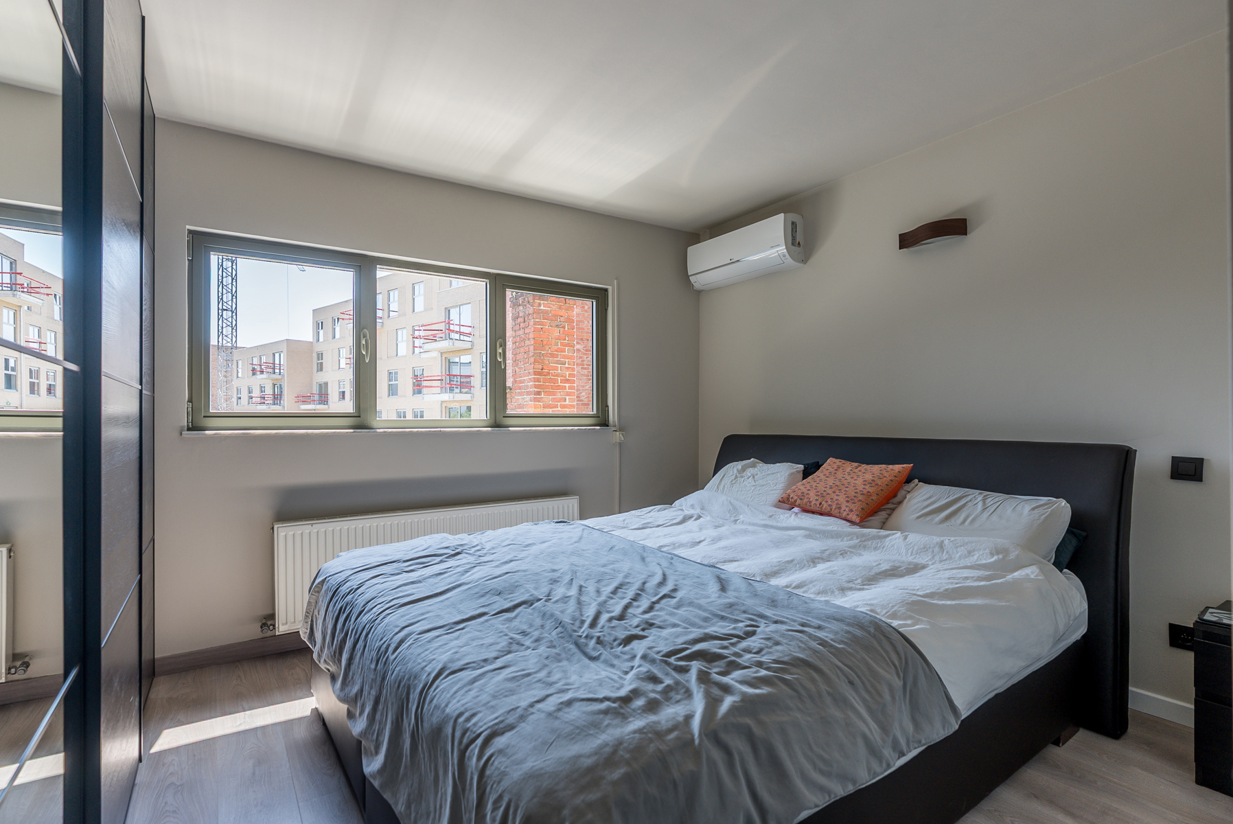 Gerenoveerde instapklare woning in Geel centrum! - foto 4