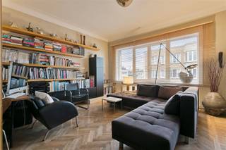 Expowijk - sfeervol 1 SLPK appartementCharmant en licht appartement in karaktervol & gunstig gelegen gebouw!Ca. 90m mooie volumes thans op...