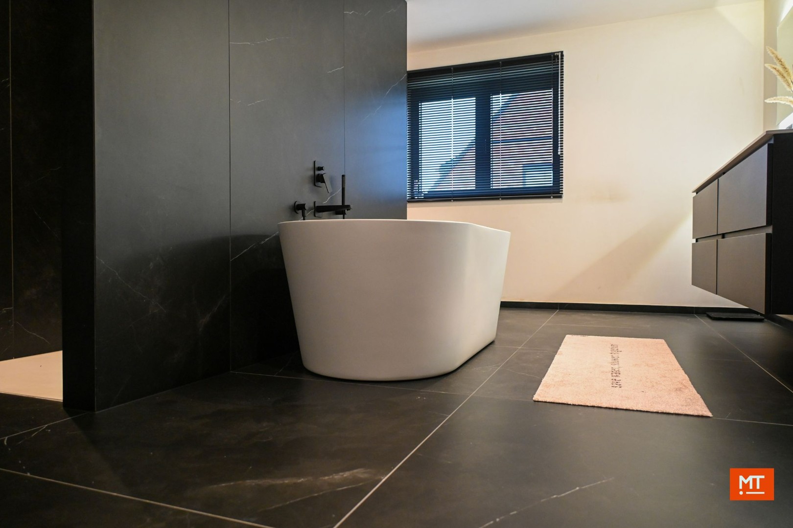 Nieuwbouwvilla met 3/4 slaapkamers, garage en tuin op een perceel van 1.776 m² - foto 5