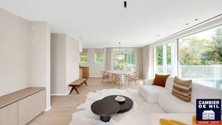 EXCLUSIVE FOR SALE : Beautiful newly built garden apartment, situated in all tranquility, in a villa residence in the heart of Duinbergen, within walking distance of the beach and the Sea. <br />Rare and sunny apartment.<br />Spacious entrance hall with toilet and checkroom, spacious living room with sitting and dining area opening onto the beautiful terrace and garden, where you can enjoy the sun all day. Fully equipped open kitchen with beautiful marble worktop. <br />You have 3 spacious bedrooms: the master bedroom with adjacent luxury bathroom. Then 2 double bedrooms with a shower room. Possibility to purchase 2 indoor pitches, this offers a huge comfort. A dream apartment without equal!