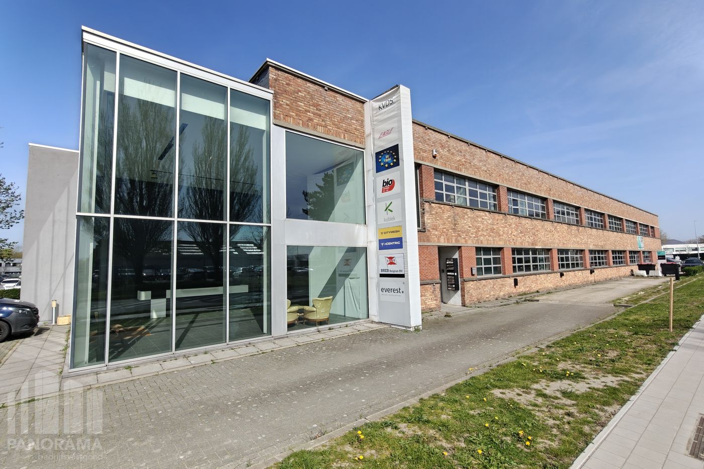BEDRIJFSGEBOUW bestaande uit MAGAZIJN en instapklare KANTOREN langs Pathoekeweg te Brugge - photo 5