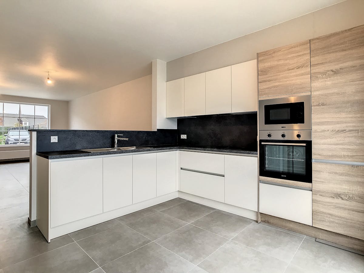 Recente woning met 3 kamers, tuin en garage in Poperinge - foto 5