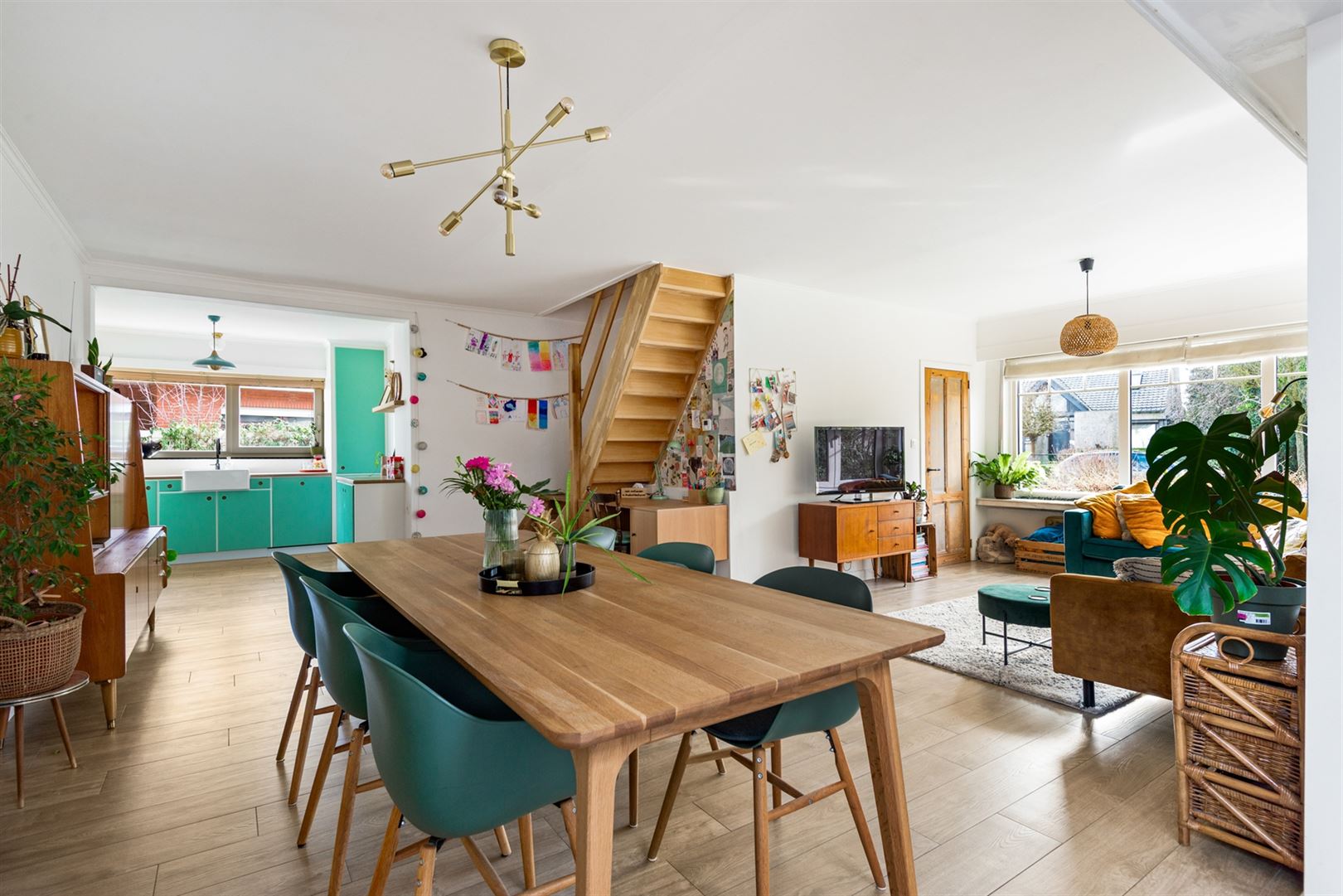 Vrijstaande woning op een mooi perceel van ca. 786m2.  - foto 4