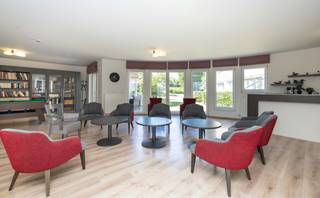 UKKEL, in een “Residentie SERVICE” (voor 60+), nabij de Globe, bieden wij u deze lichte serviceflat van ± 38 m² in zeer goede staat aan...