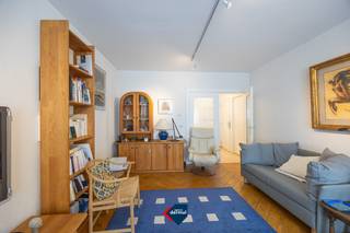 Discover this bright, two-bedroom, move-in-ready flat on the first floor of the Brussels residence, ideally situated in the bustling centre of...