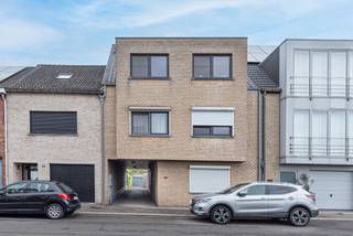 Welkom in de Vaartstraat 180 bus 101, een centraal gelegen appartement op wandelafstand van de vaart (zoals de naam het al doet vermoeden),...