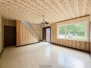 OPEN BEBOUWING met VEEL POTENTIEEL, gelegen op een RUIM en GROEN PERCEEL van ca. 1.508 m² te Ronse. Deze eigendom vormt de IDEALE OPPORTUNITEIT...