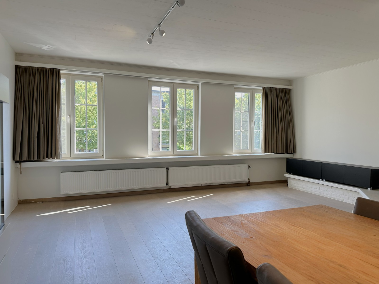 Instapklare gezinswoning met garage & tuin op een toplocatie - foto 5
