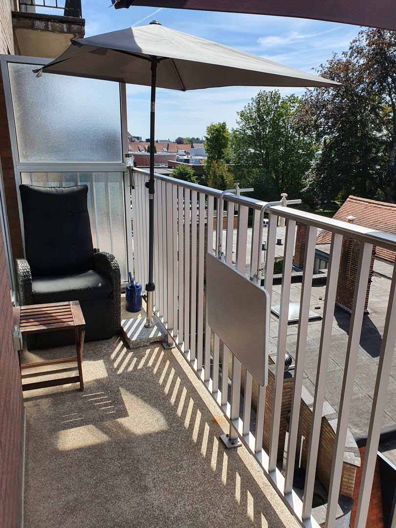 Trendy appartement met terras in centrum Eeklo - foto 3