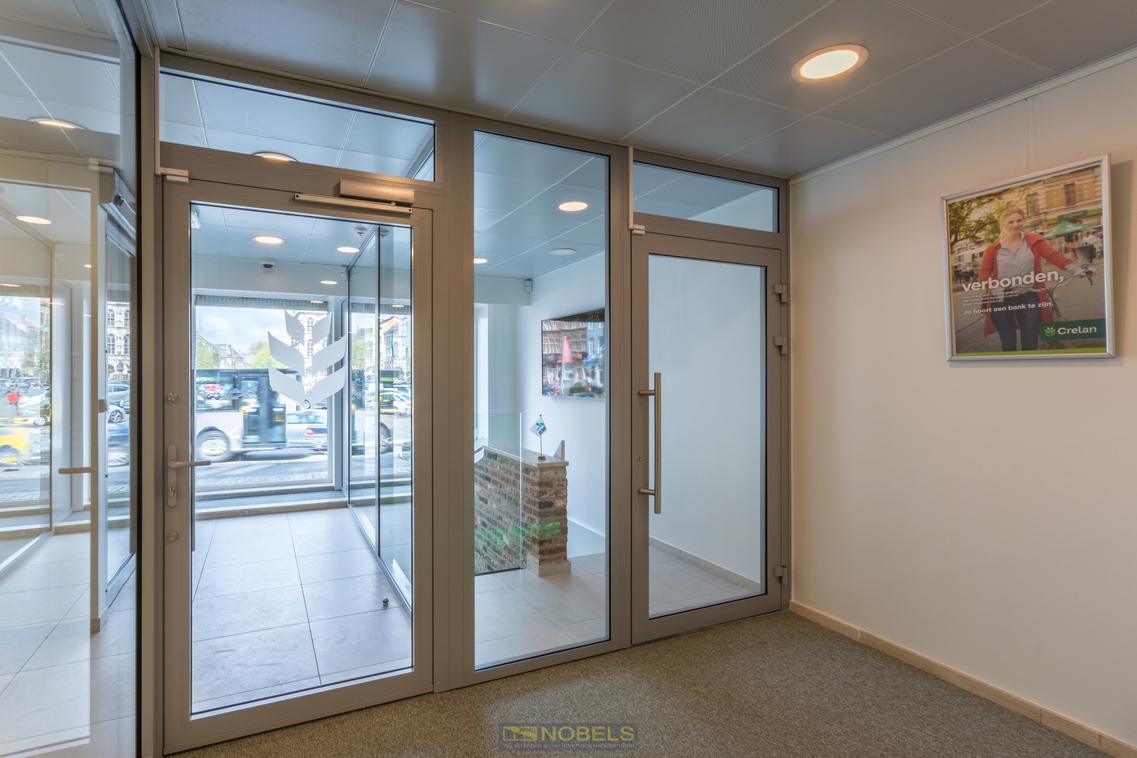 Te huur commerciële kantoorruimte met 2 verdiepingen op toplocatie in centrum Oudenaarde - foto 3