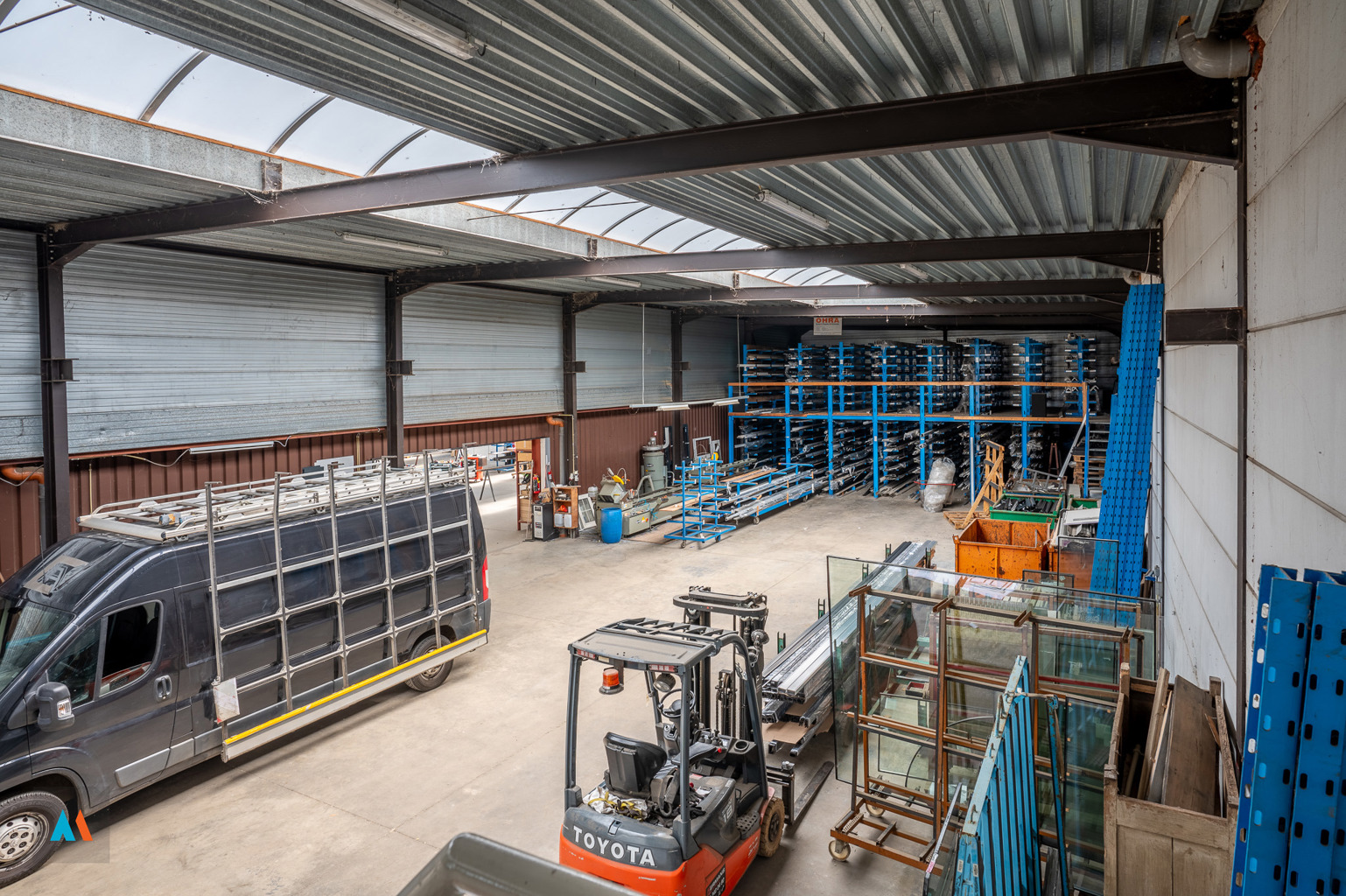 Industriële loods met kantoorruimte - foto 4