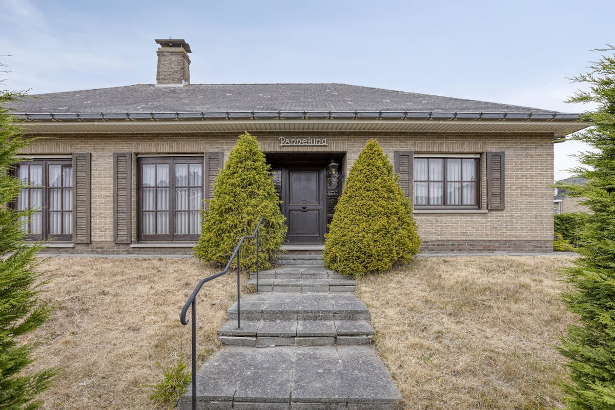 Bungalow indépendant à rénover à vendre à La Panne - photo 1