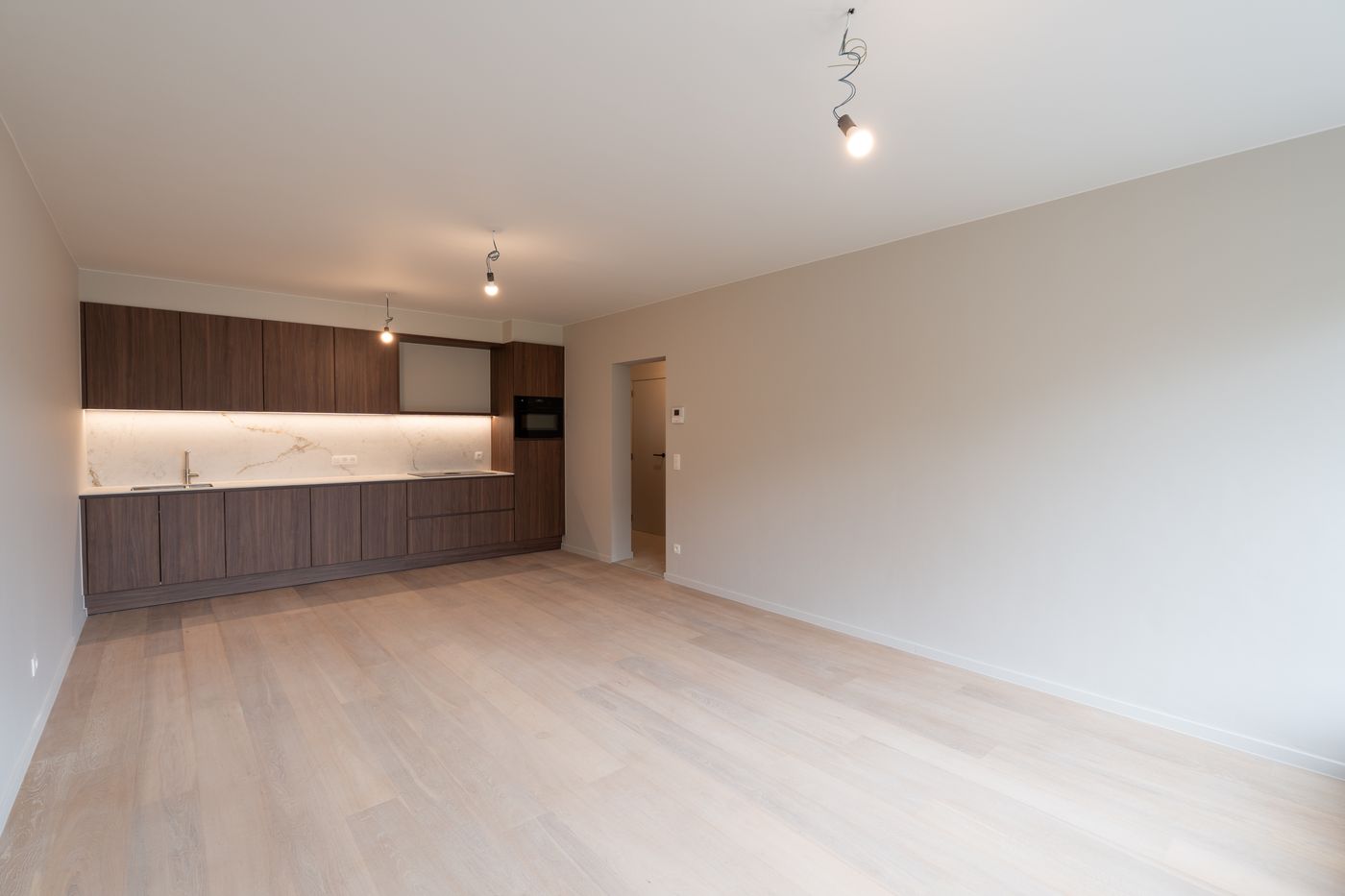 Instapklaar gelijksvloers 2 slaapkamerappartement - foto 2