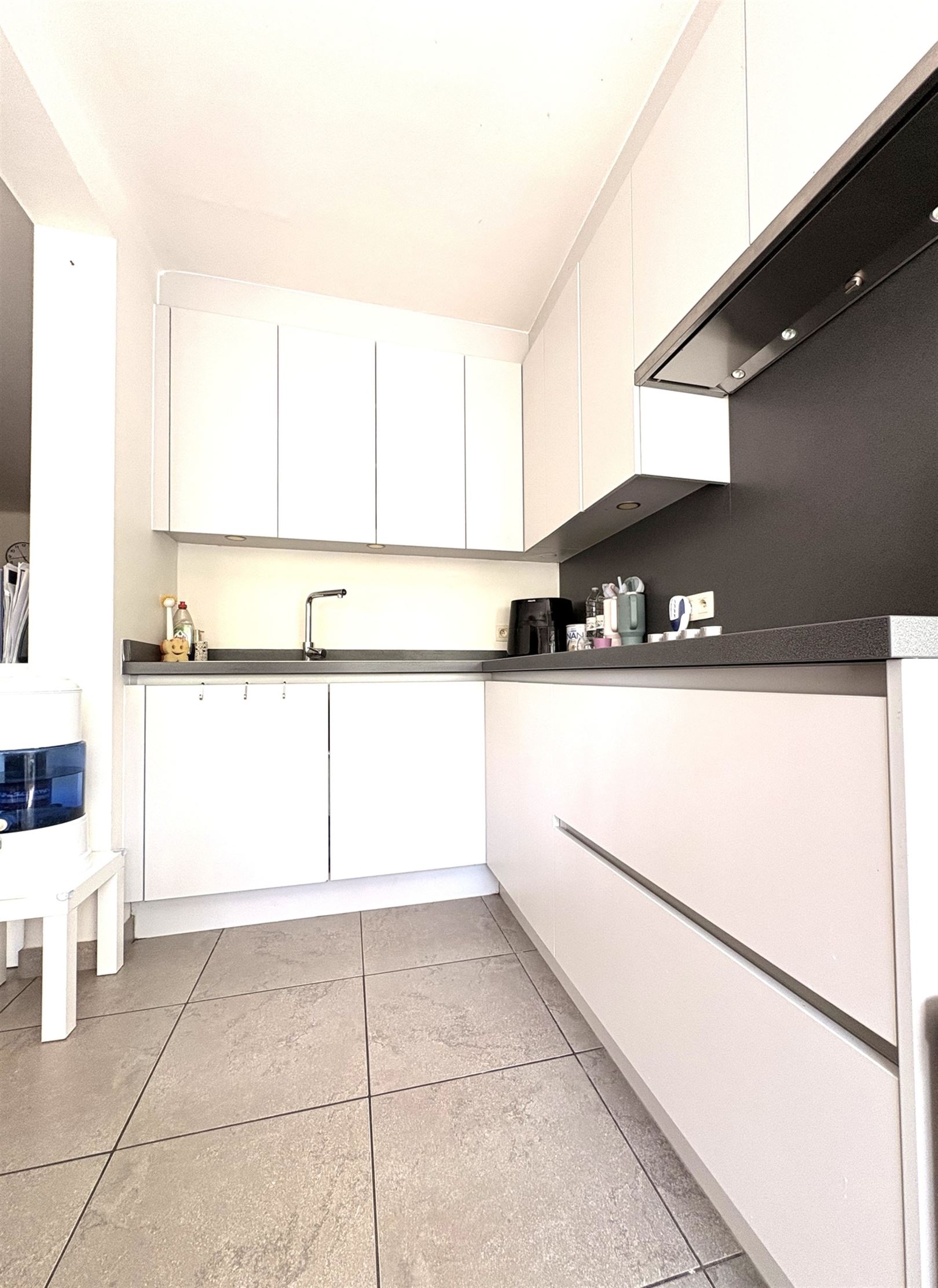 Gezellig en ruim gerenoveerd appartement op wandelafstand van station en centrum - foto 5