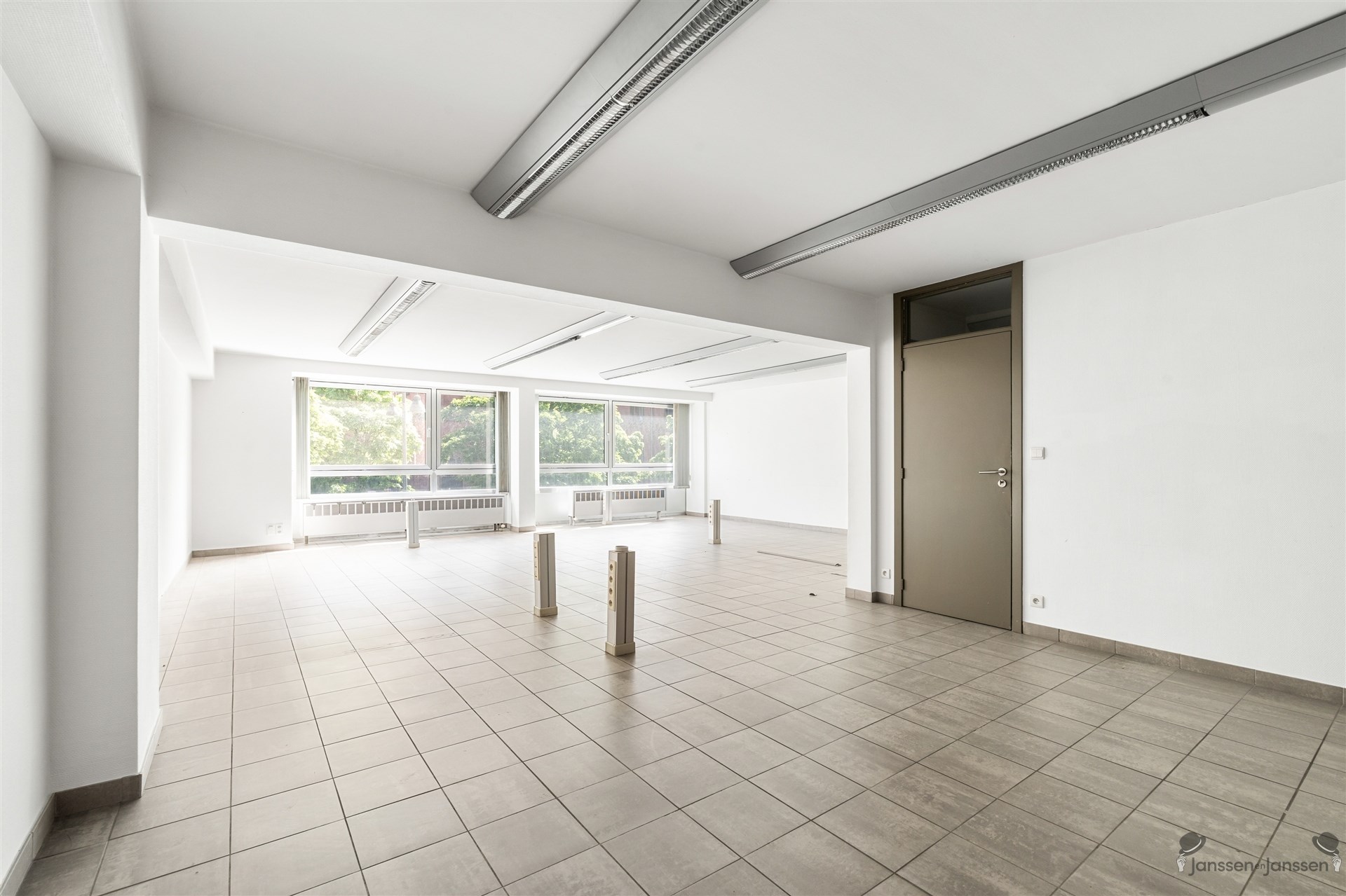 office - photo 2