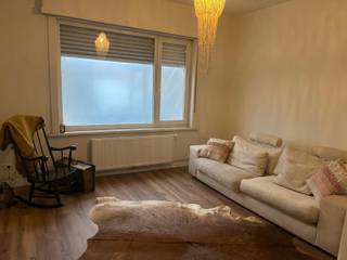 Prachtig gerenoveerd centraal gelegen pand voor gemengd gebruik – opbrengsteigendom met 3 verhuurde unitsIn het hart van Malle bevindt zich dit...