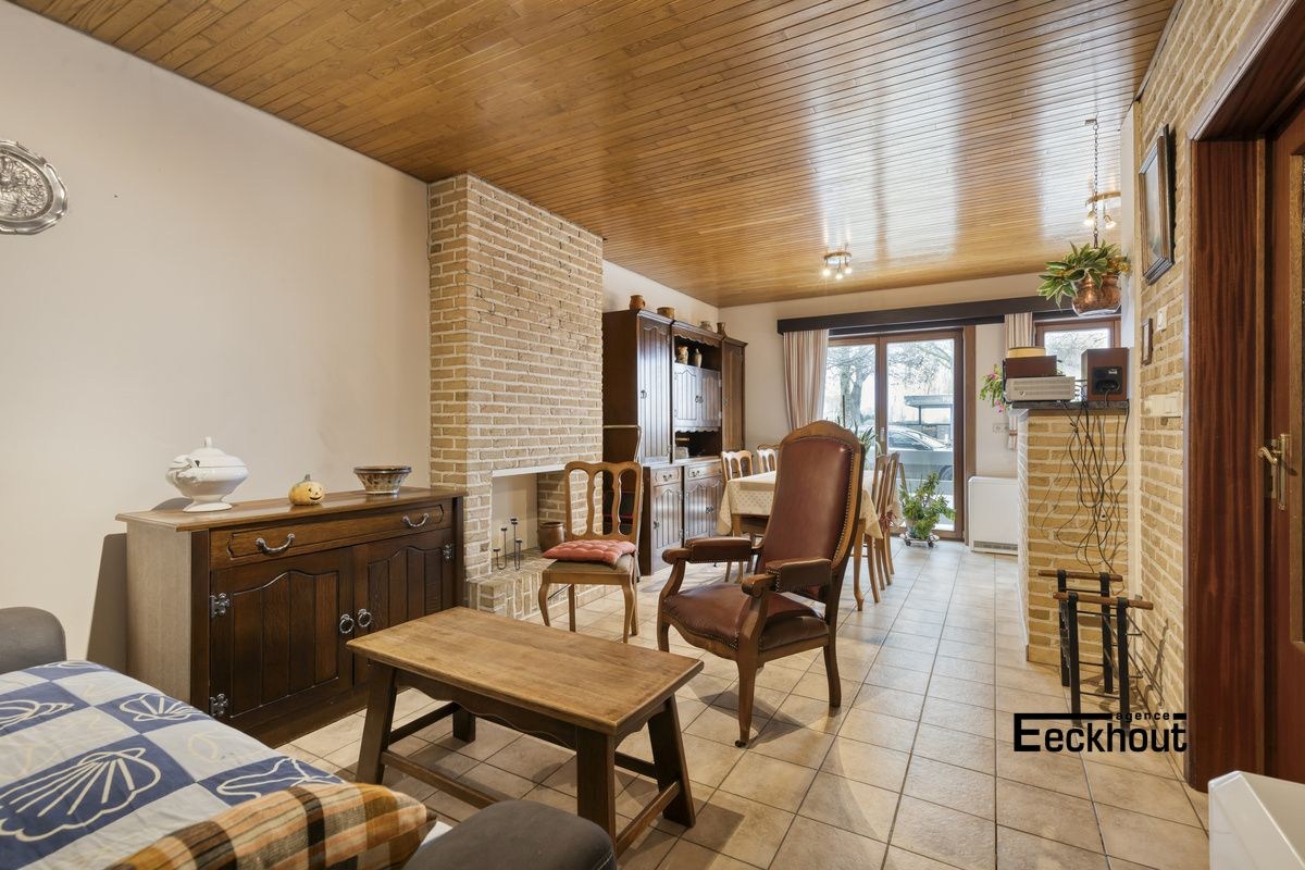 Gezellig appartement met 2 slaapkamers en ruime tuin met garage. - foto 4