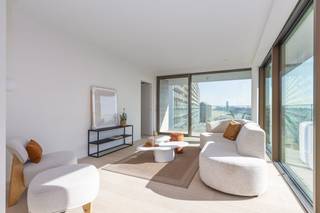 Nieuwbouwproject TROON 17 Oostende brengt op de zeedijk van een architecturaal vernieuwend project met een knipoog naar de rijke geschiedenis van...