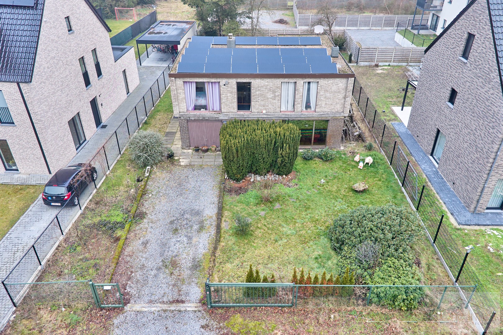 Te renoveren gezinswoning met 5 slaapkamers een perceel van 780 m² in Lommel - foto 5