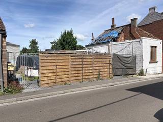 Land for sale in Courcelles