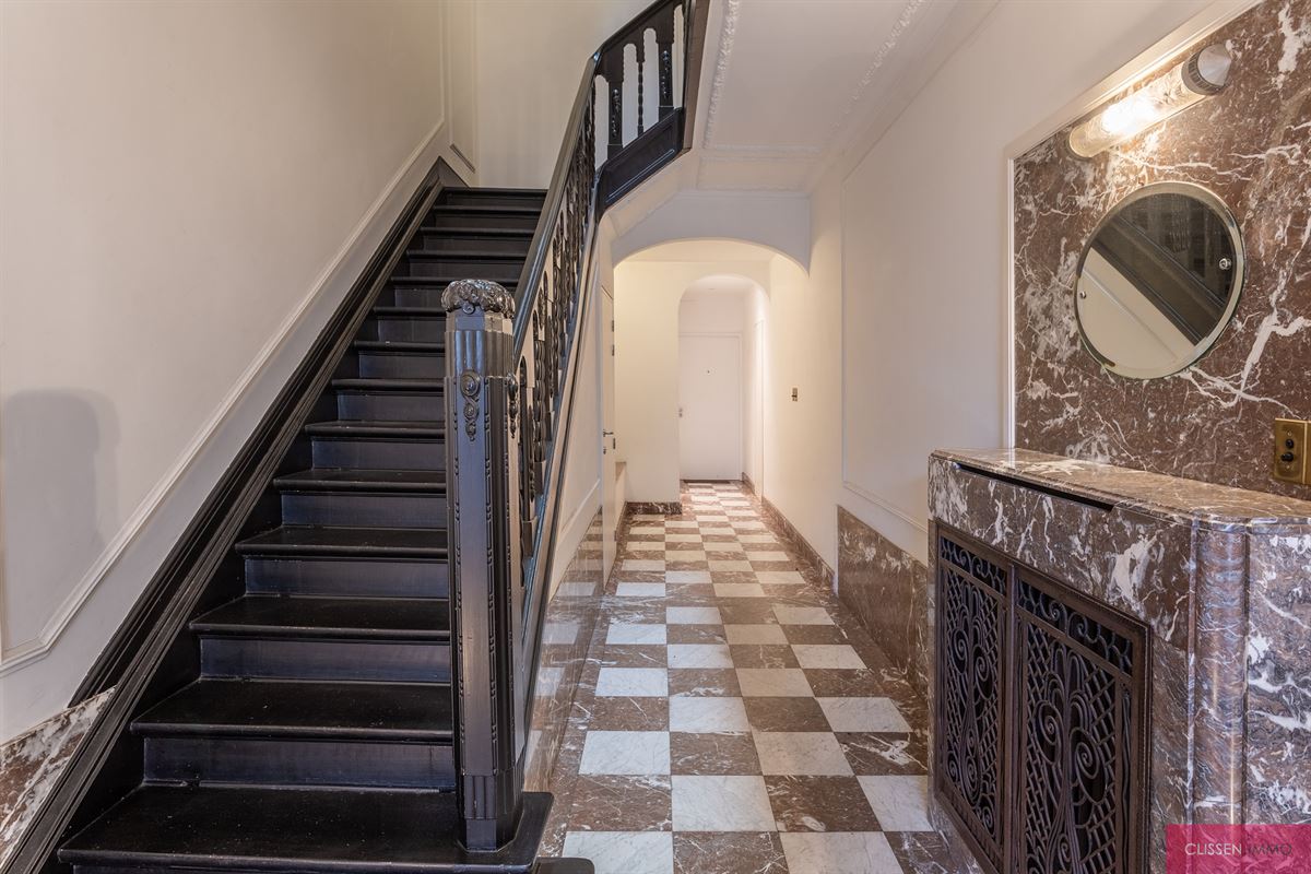 Stijlvol gerenoveerd appartement met tuin! - foto 4