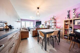 We Invest Liège et Sébastien vous présentent ce nouvel appartement 2 chambres, situé au sein d’une résidence avec ascenseur, dans le...