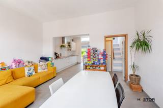 BEZOEKMOMENT op woensdag 27 augustus tussen 16u00 en 18U00 (enkel op afspraak!)Modern comfort in combinatie met de authenticiteit van een...