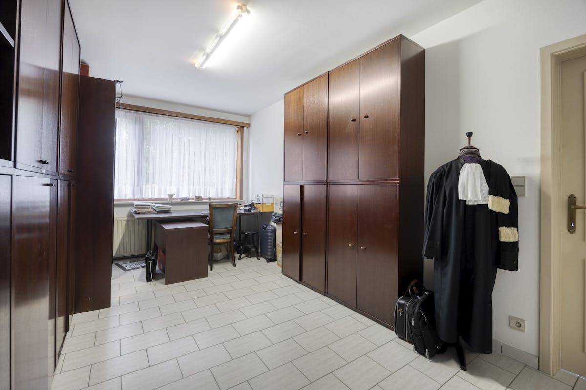 Charmante herenwoning met garage en tuin in het hartje van Ternat - foto 4