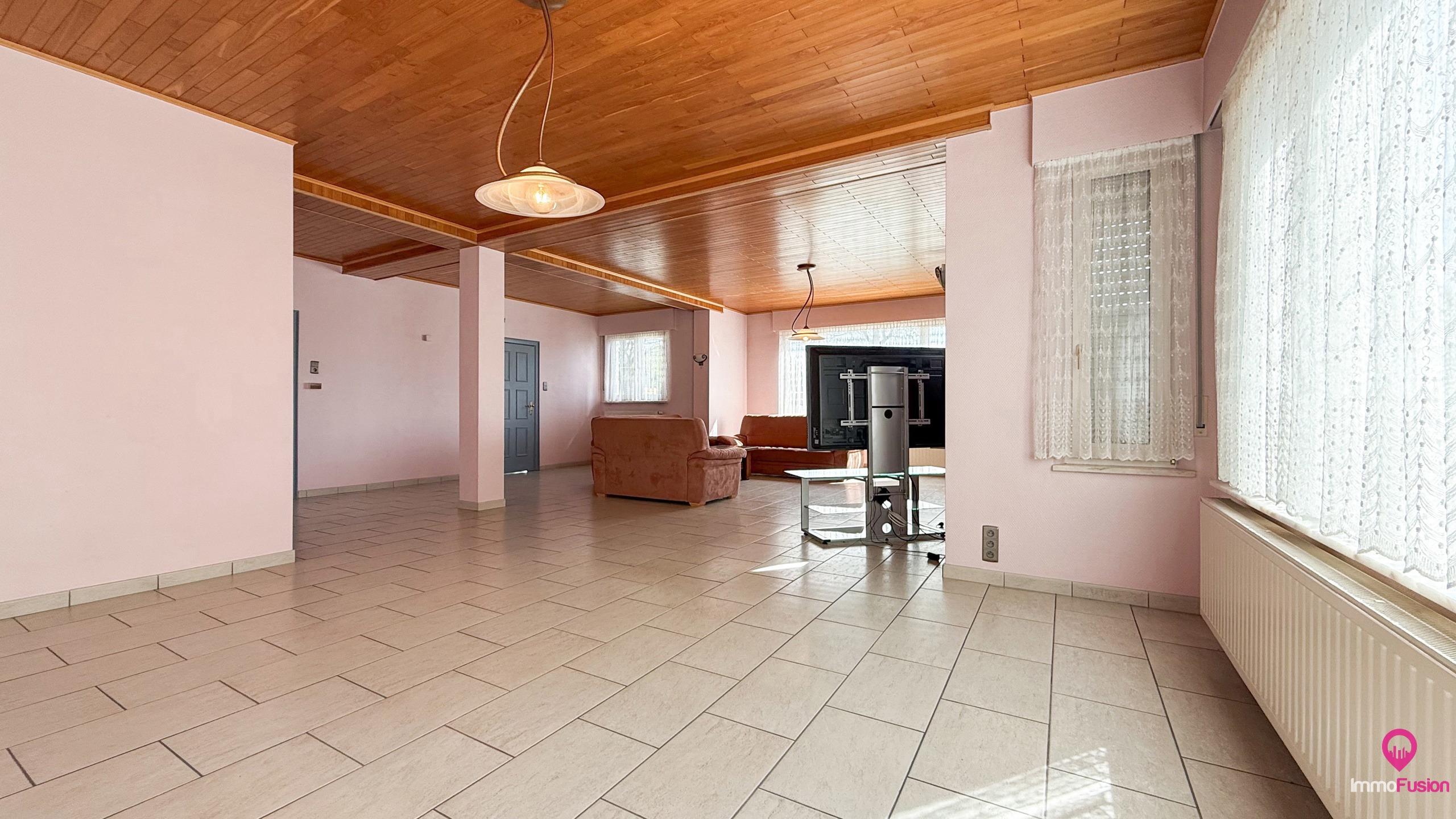 Ruime open bebouwing van 328m² met 5 slpk op toplocatie! - foto 4