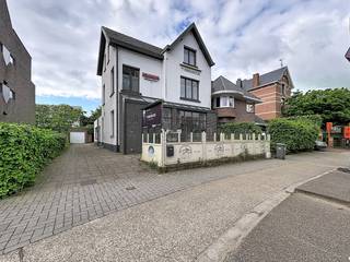 Looking for a hospitality business with an excellent location? Then this property is definitely worth a visit. The hospitality business can...