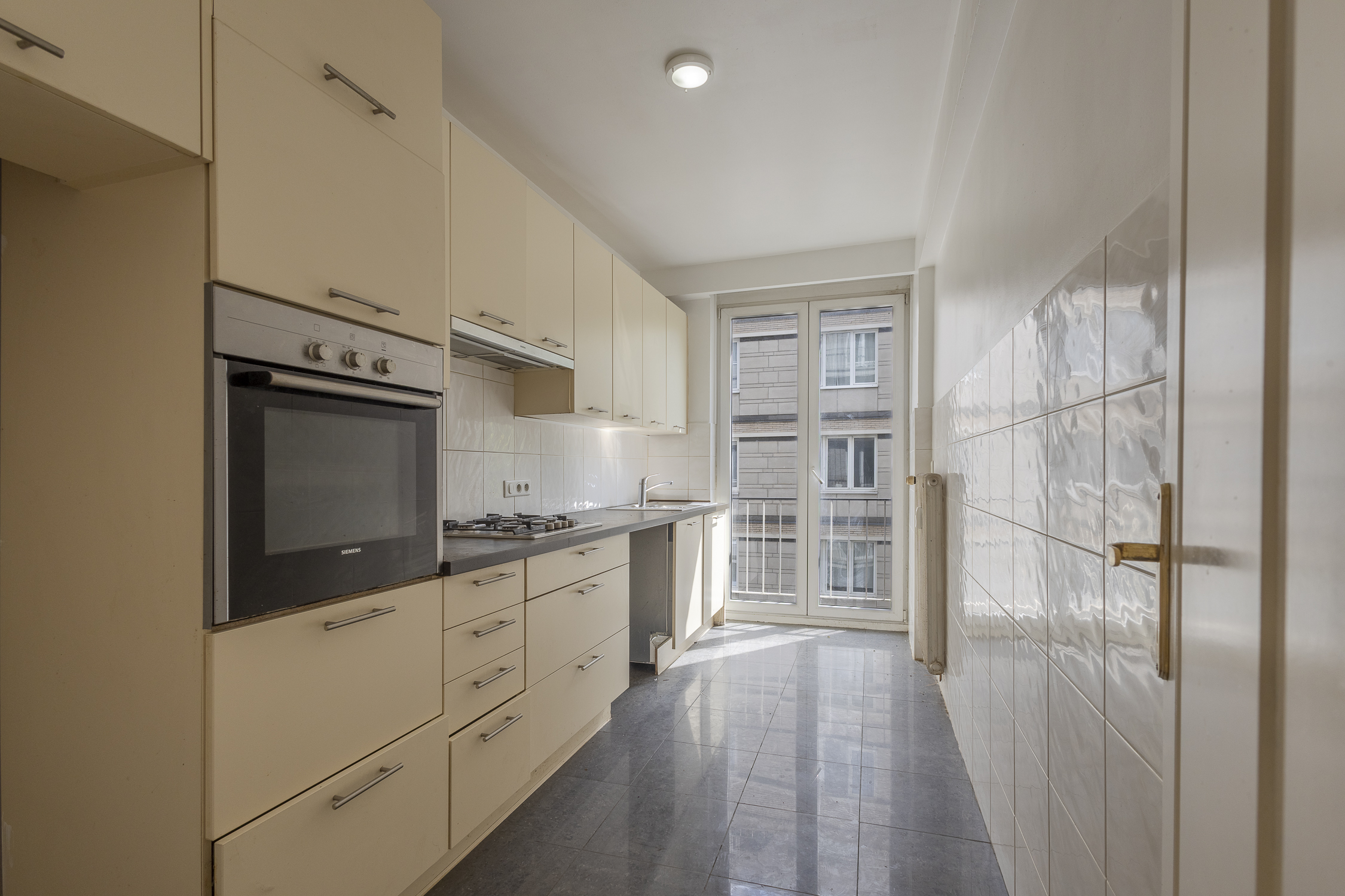 Appartement met 2 kamers in een rustige straat nabij groen. - foto 5