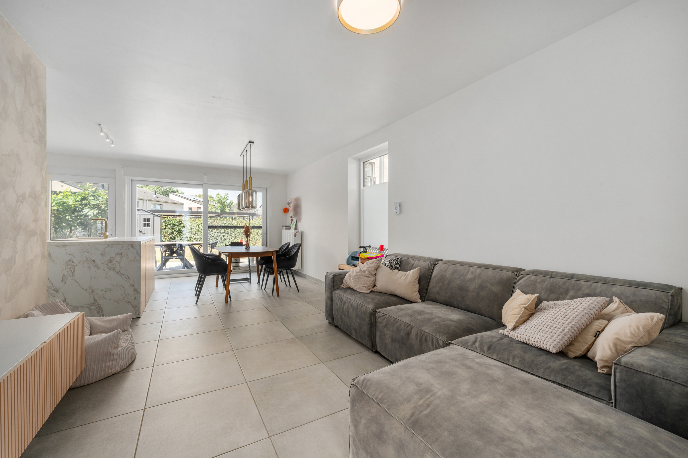 BEN-woning met 4 ruime kamers, zonnige tuin en carport - foto 5