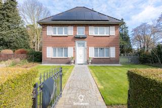 We vinden deze karaktervolle gezinswoning met 4 tot 5 slaapkamers terug op een topligging in het Groene Kaulille. Voor meer informatie ga naar: https://schraepenvastgoed.be/tekoop/?id=4333702&amp;cgi=1000228